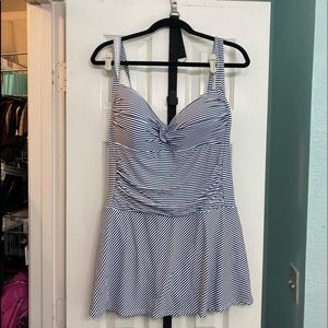 Nip Tuck swim suit one piece size 16, NWT